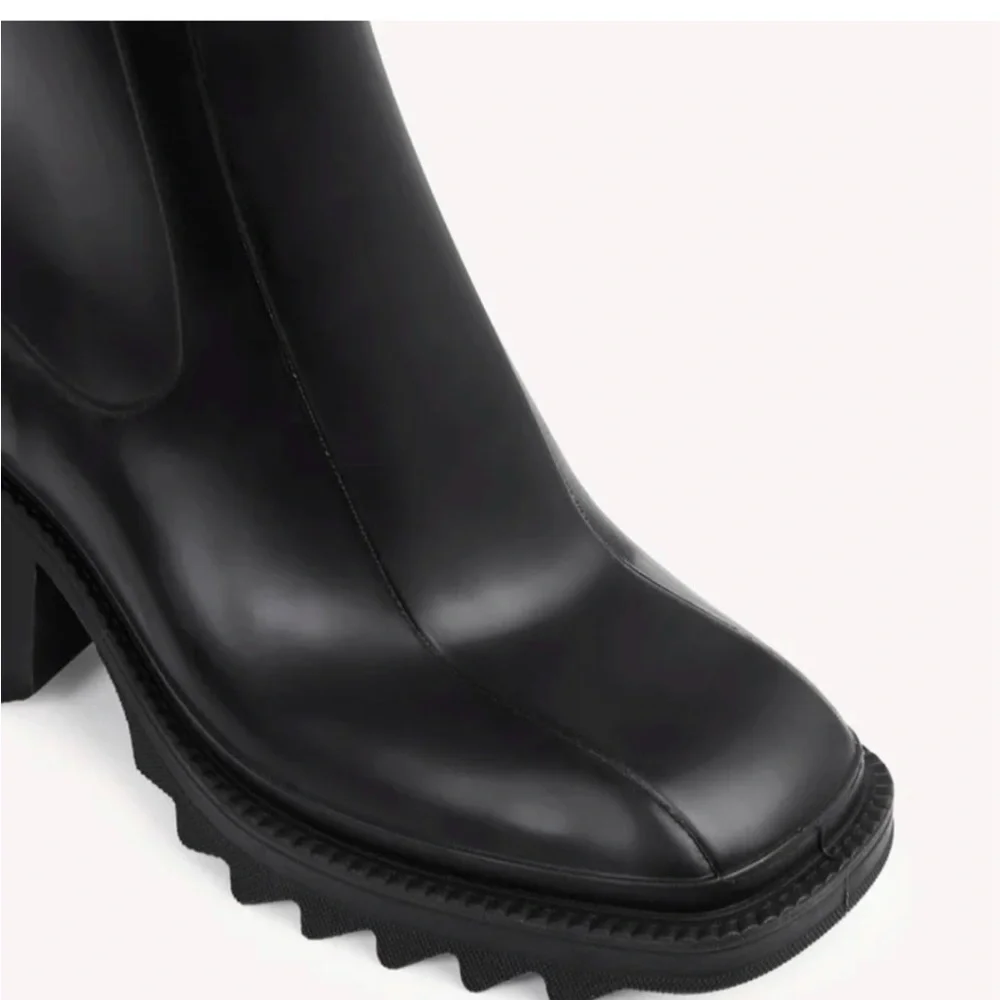 Chloe Betty Rain Boots in Black Size 39